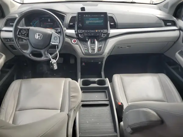 5FNRL6H77JB008957 2018 HONDA ODYSSEY - Image 8