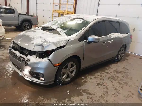 5FNRL6H77JB012815 2018 HONDA ODYSSEY - Image 2