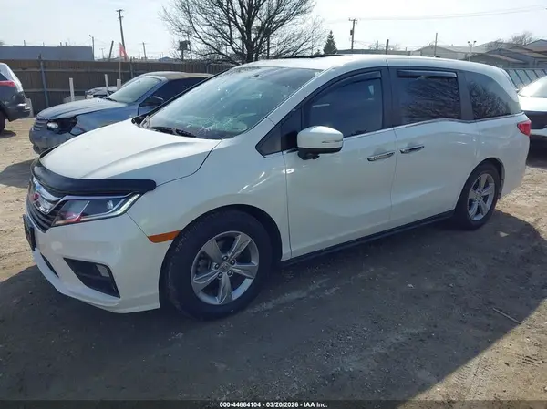 5FNRL6H77JB025550 2018 HONDA ODYSSEY - Image 2