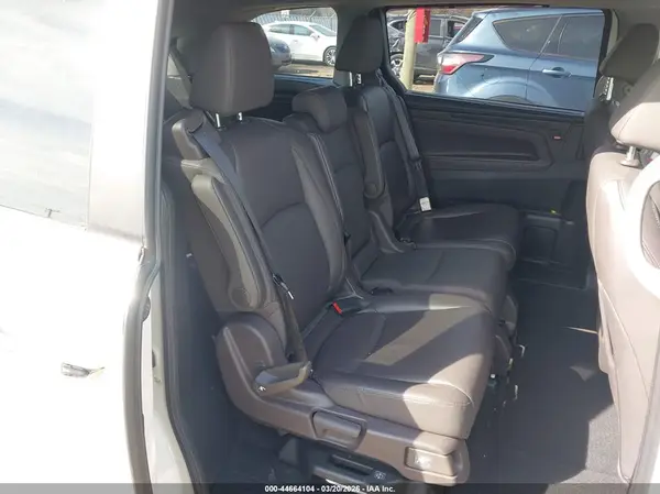 5FNRL6H77JB025550 2018 HONDA ODYSSEY - Image 8