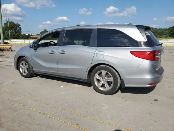 5FNRL6H77JB028304 2018 HONDA ODYSSEY - Image 2