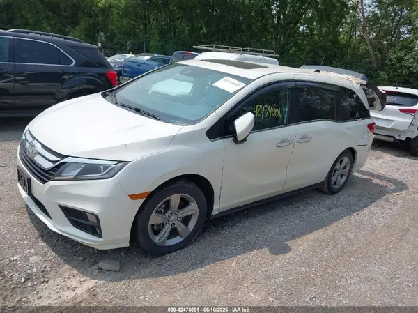 5FNRL6H77JB032823 2018 HONDA ODYSSEY - Image 2