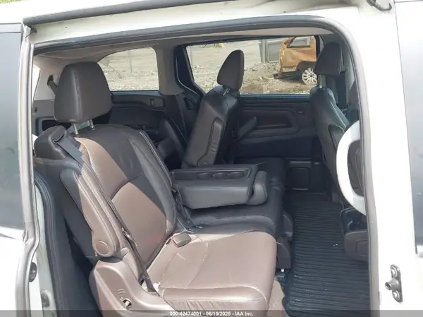 5FNRL6H77JB032823 2018 HONDA ODYSSEY - Image 8