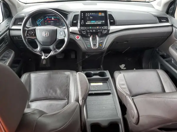 5FNRL6H77JB036578 2018 HONDA ODYSSEY - Image 8