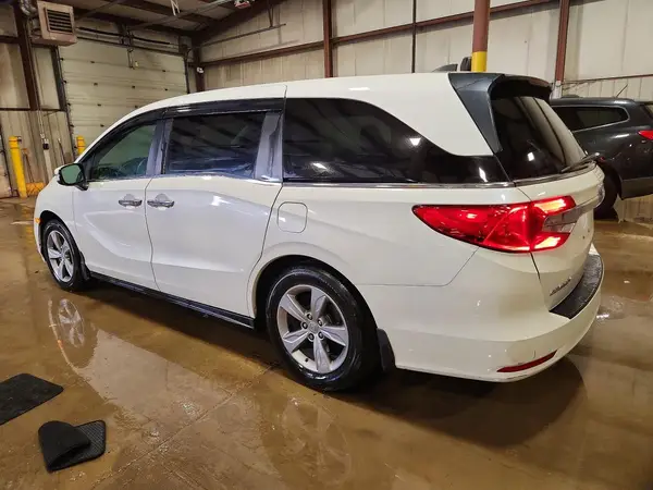 5FNRL6H77JB044258 2018 HONDA ODYSSEY - Image 2