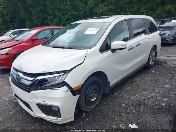 5FNRL6H77JB051694 2018 HONDA ODYSSEY - Image 2