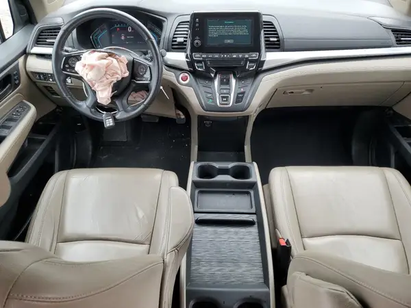 5FNRL6H77JB051985 2018 HONDA ODYSSEY - Image 8