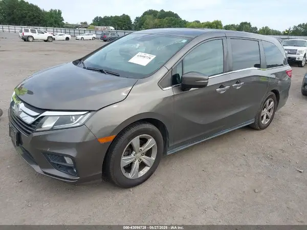 5FNRL6H77JB054420 2018 HONDA ODYSSEY - Image 2