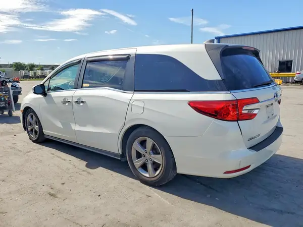 5FNRL6H77JB055308 2018 HONDA ODYSSEY - Image 2