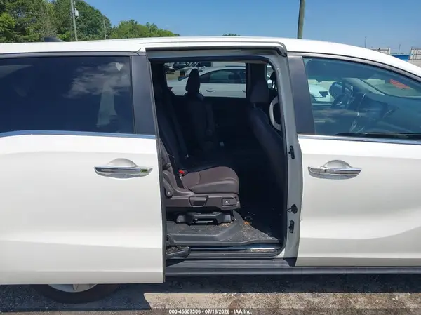 5FNRL6H77JB057303 2018 HONDA ODYSSEY - Image 8