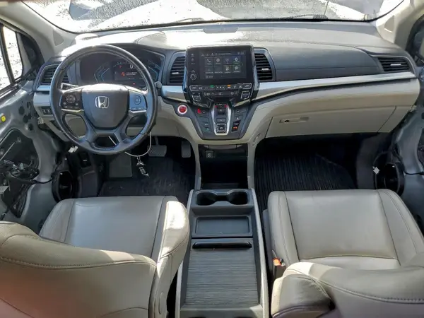 5FNRL6H77JB059620 2018 HONDA ODYSSEY - Image 8