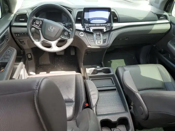 5FNRL6H77JB063747 2018 HONDA ODYSSEY - Image 8