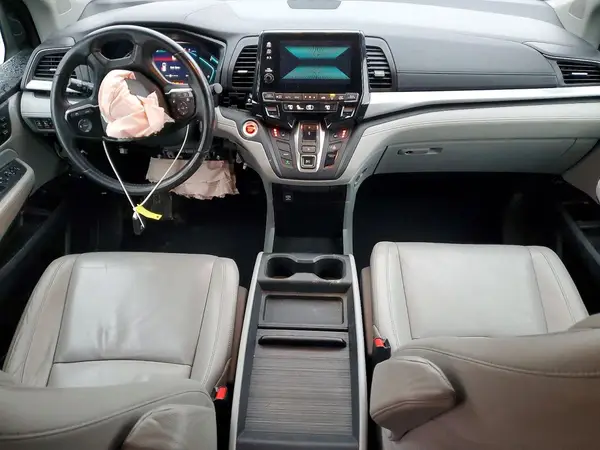 5FNRL6H77JB064753 2018 HONDA ODYSSEY - Image 8