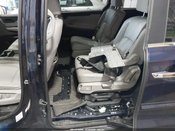 5FNRL6H77JB073386 2018 HONDA ODYSSEY - Image 8