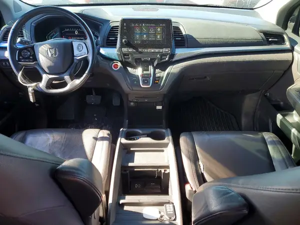 5FNRL6H77JB073744 2018 HONDA ODYSSEY - Image 8