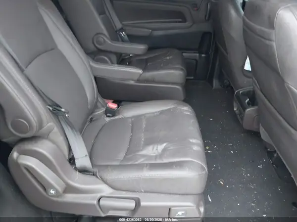 5FNRL6H77JB074599 2018 HONDA ODYSSEY - Image 8