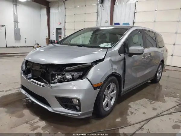 5FNRL6H77JB077650 2018 HONDA ODYSSEY - Image 2