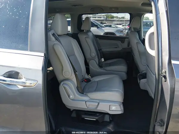 5FNRL6H77JB079270 2018 HONDA ODYSSEY - Image 8