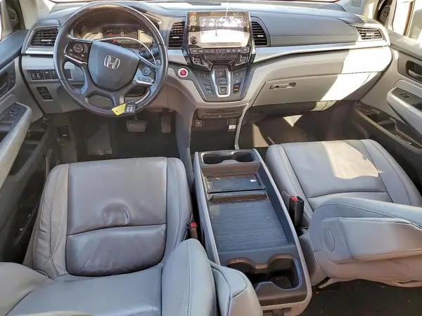 5FNRL6H77JB083464 2018 HONDA ODYSSEY - Image 8