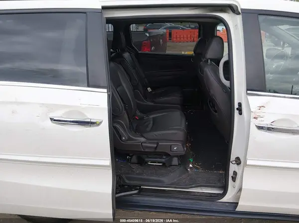 5FNRL6H77JB084498 2018 HONDA ODYSSEY - Image 8
