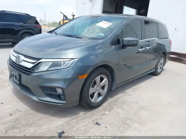 5FNRL6H77JB086283 2018 HONDA ODYSSEY - Image 2