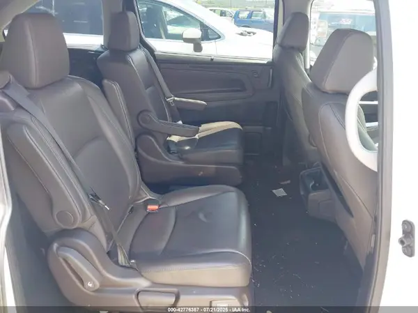 5FNRL6H77JB088373 2018 HONDA ODYSSEY - Image 8