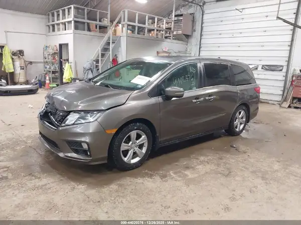 5FNRL6H77JB088924 2018 HONDA ODYSSEY - Image 2