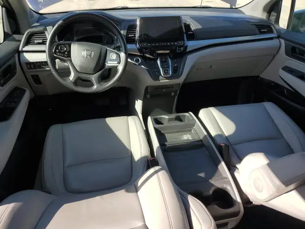 5FNRL6H77JB091998 2018 HONDA ODYSSEY - Image 8