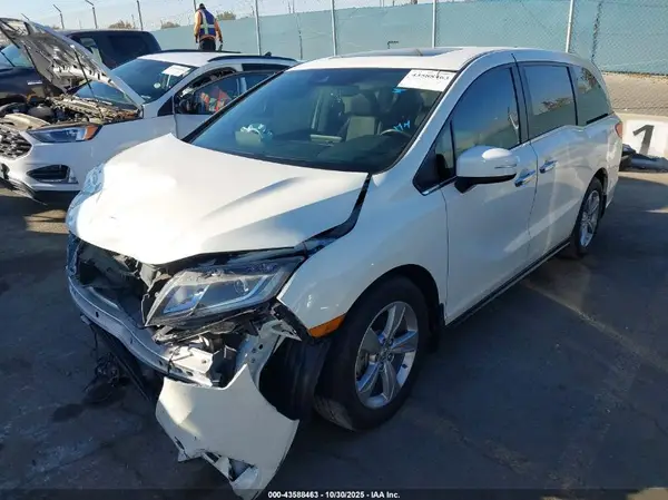 5FNRL6H77JB093265 2018 HONDA ODYSSEY - Image 2