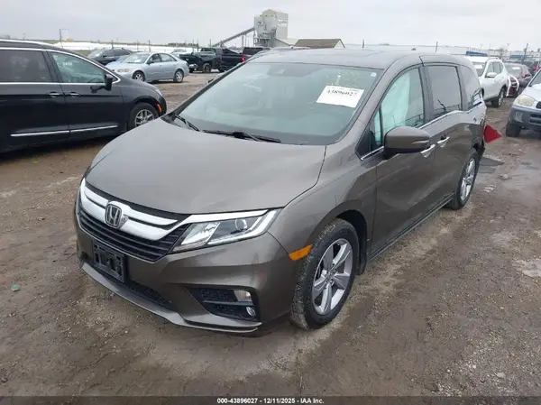5FNRL6H77JB095260 2018 HONDA ODYSSEY - Image 2