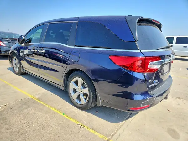 5FNRL6H77JB101946 2018 HONDA ODYSSEY - Image 2