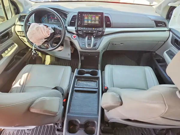 5FNRL6H77JB101946 2018 HONDA ODYSSEY - Image 8