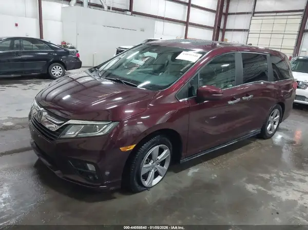 5FNRL6H77JB103888 2018 HONDA ODYSSEY - Image 2