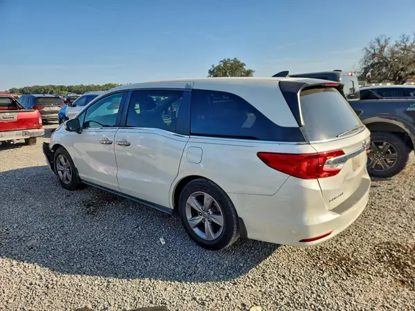 5FNRL6H77JB104796 2018 HONDA ODYSSEY - Image 2