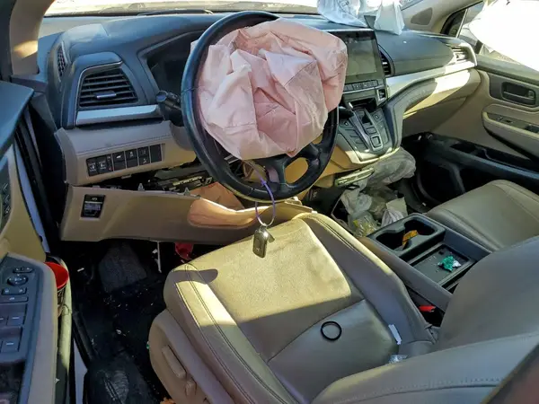 5FNRL6H77JB109285 2018 HONDA ODYSSEY - Image 8