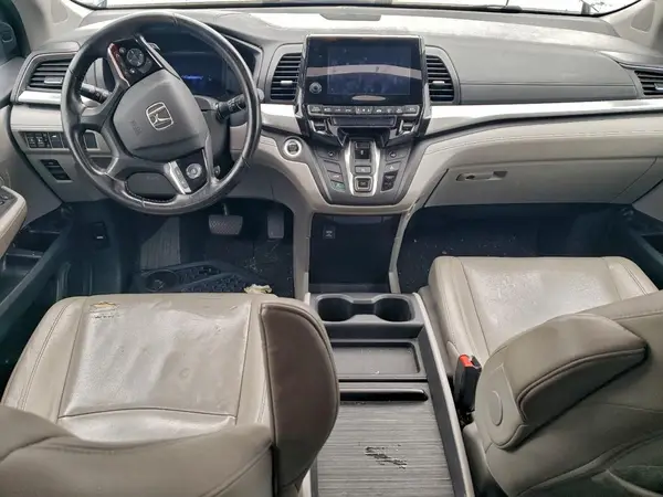 5FNRL6H77JB109755 2018 HONDA ODYSSEY - Image 8