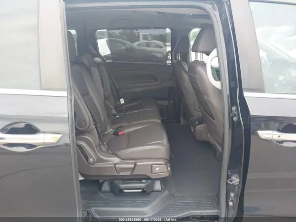 5FNRL6H77JB110551 2018 HONDA ODYSSEY - Image 8