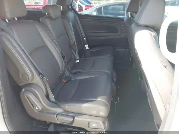 5FNRL6H77KB119056 2019 HONDA ODYSSEY - Image 8