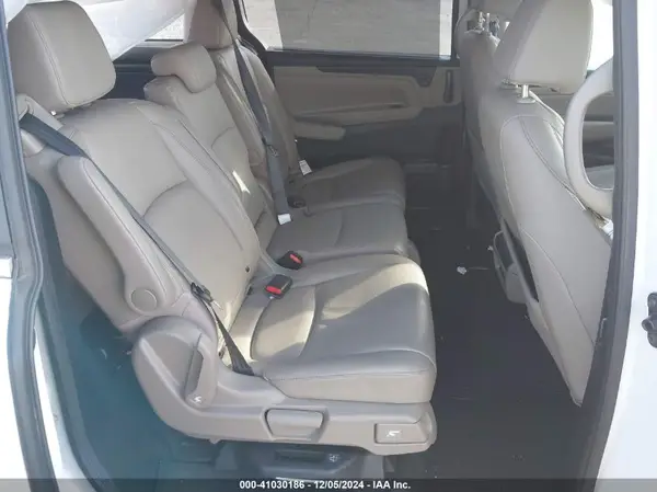 5FNRL6H77NB034562 2022 HONDA ODYSSEY - Image 8