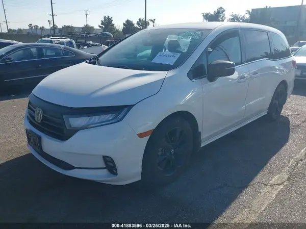 5FNRL6H77PB011088 2023 HONDA ODYSSEY - Image 2
