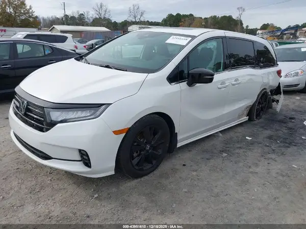 5FNRL6H77PB053437 2023 HONDA ODYSSEY - Image 2