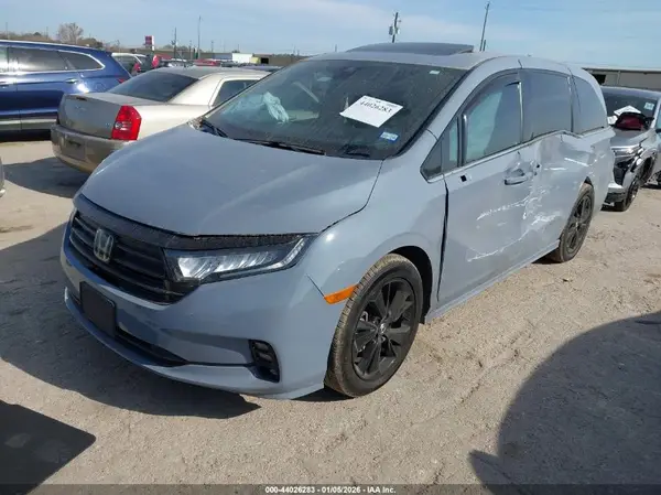 5FNRL6H77PB058928 2023 HONDA ODYSSEY - Image 2