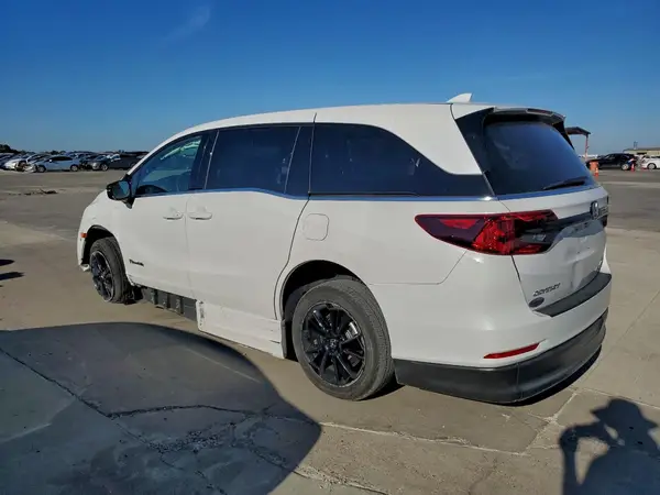 5FNRL6H77RB030985 2024 HONDA ODYSSEY - Image 2