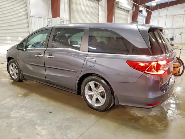 5FNRL6H78JB000088 2018 HONDA ODYSSEY - Image 2