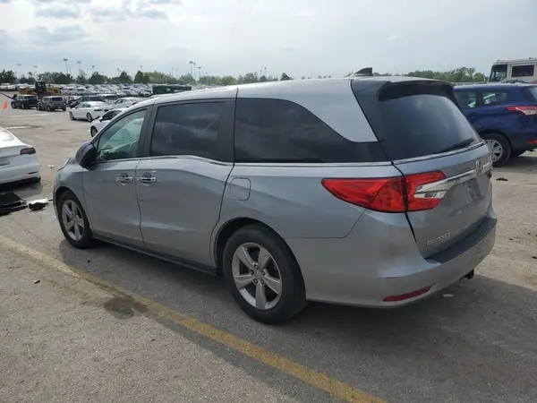 5FNRL6H78JB005744 2018 HONDA ODYSSEY - Image 2