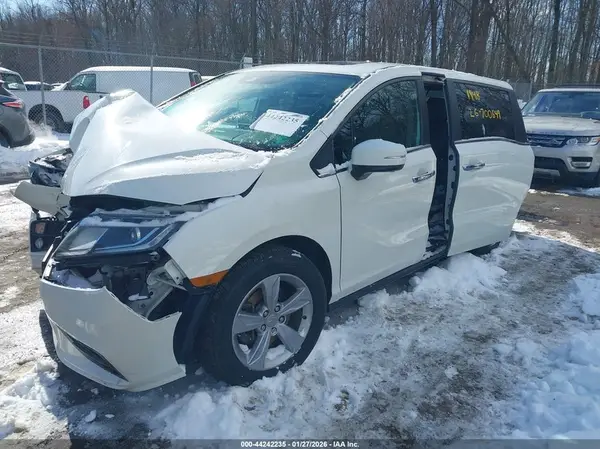 5FNRL6H78JB007414 2018 HONDA ODYSSEY - Image 2