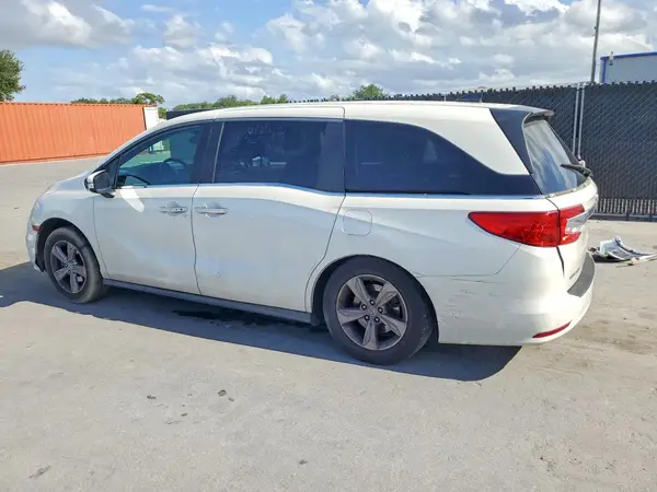 5FNRL6H78JB011074 2018 HONDA ODYSSEY - Image 2