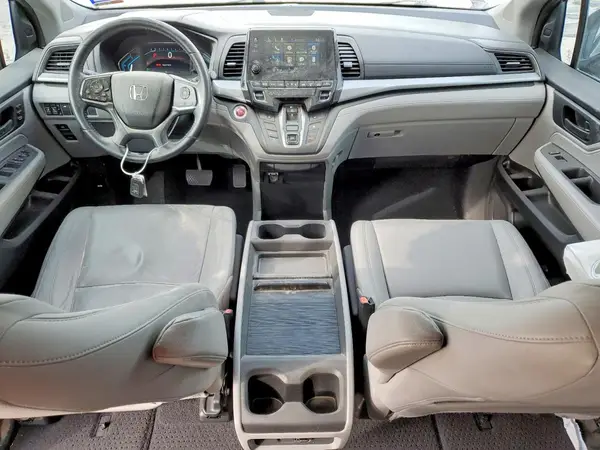 5FNRL6H78JB014105 2018 HONDA ODYSSEY - Image 8