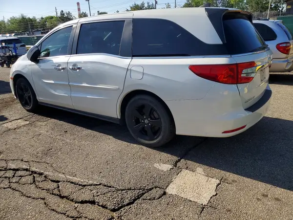 5FNRL6H78JB016162 2018 HONDA ODYSSEY - Image 2