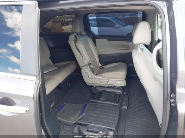 5FNRL6H78JB018591 2018 HONDA ODYSSEY - Image 8